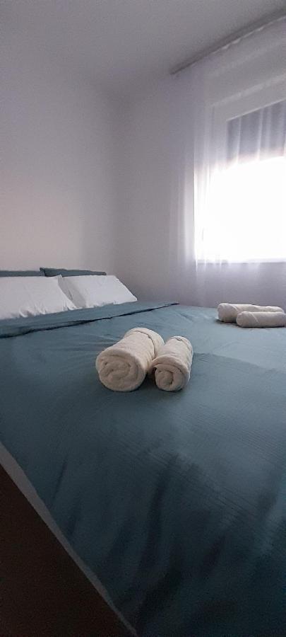 Apartmani Sunlight Vrnjačka Banja Δωμάτιο φωτογραφία